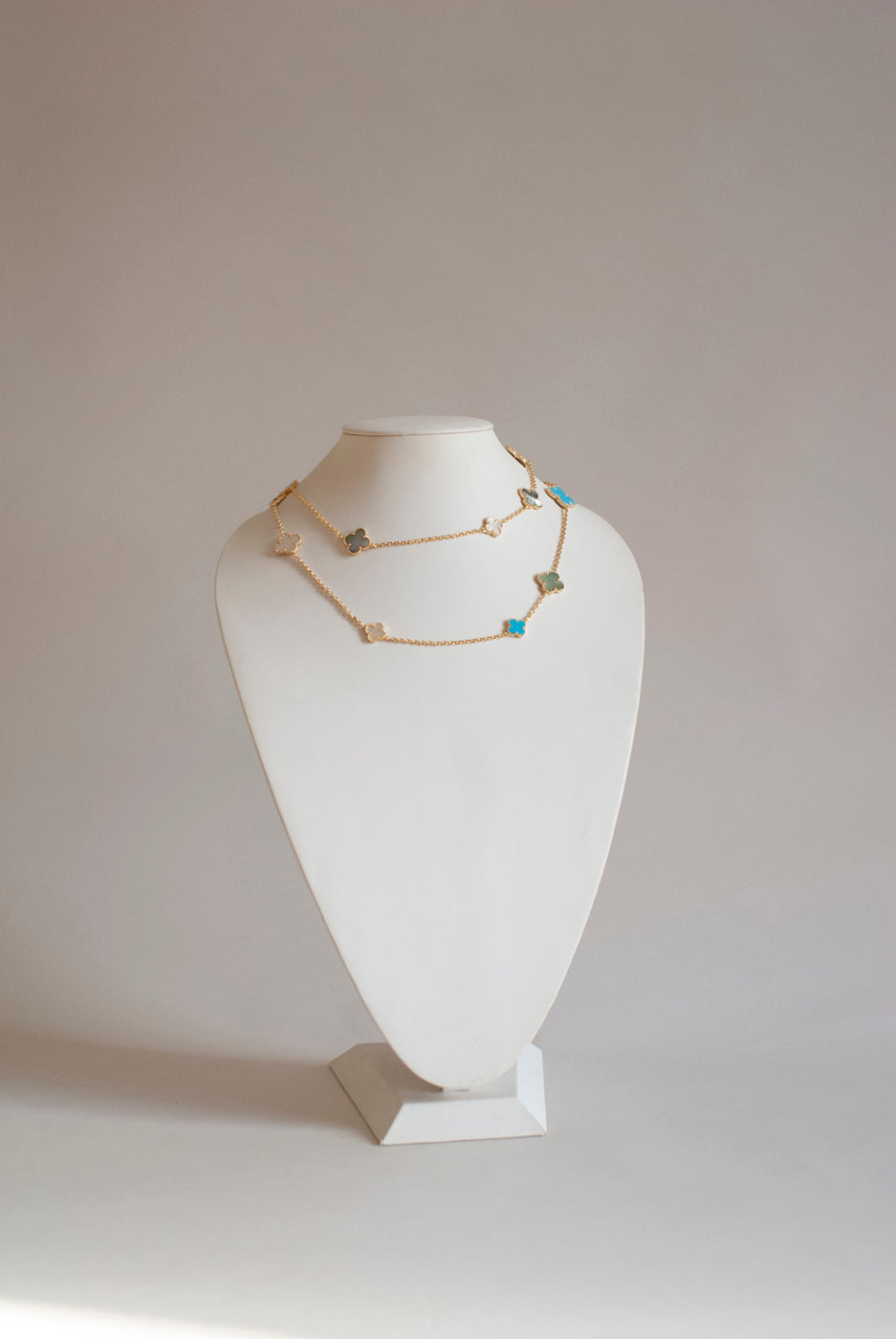 Mixed Size Turquoise and White and Gray Mother of Pearl Quatrefoil Gold Plated Necklace