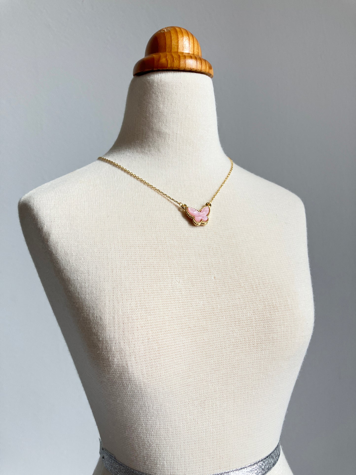 Adjustable Demi Pink Mother of Pearl Butterfly Motif Pendant