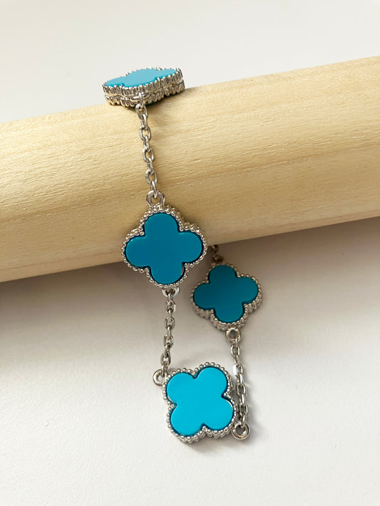 7.25" Turquoise Quatrefoil Bracelet