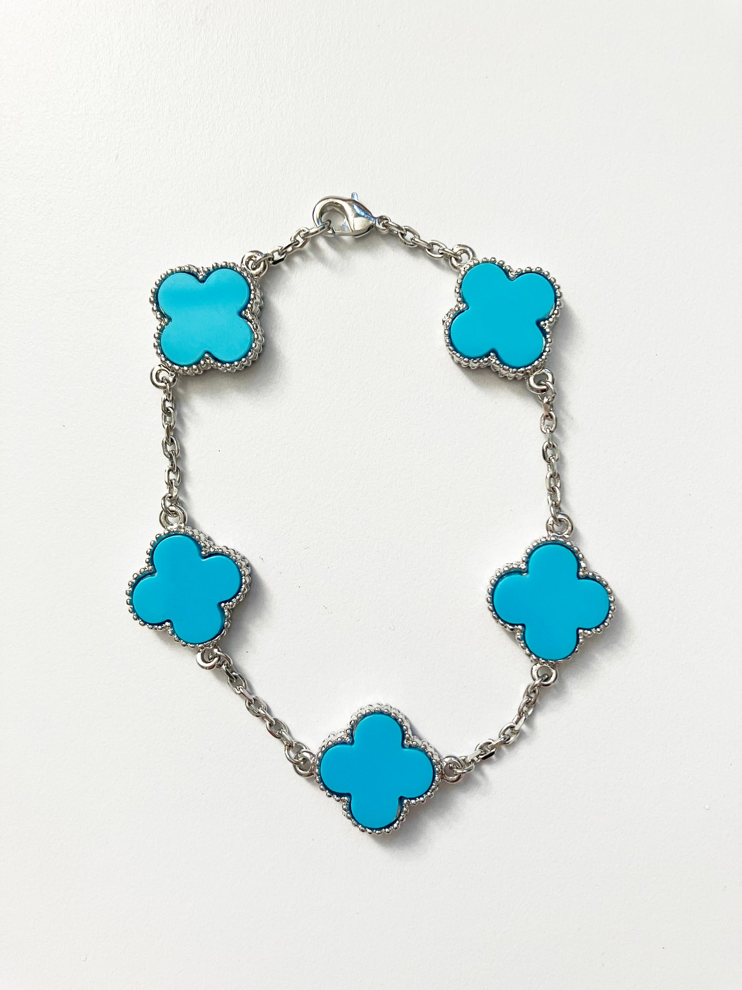 7.25" Turquoise Quatrefoil Bracelet