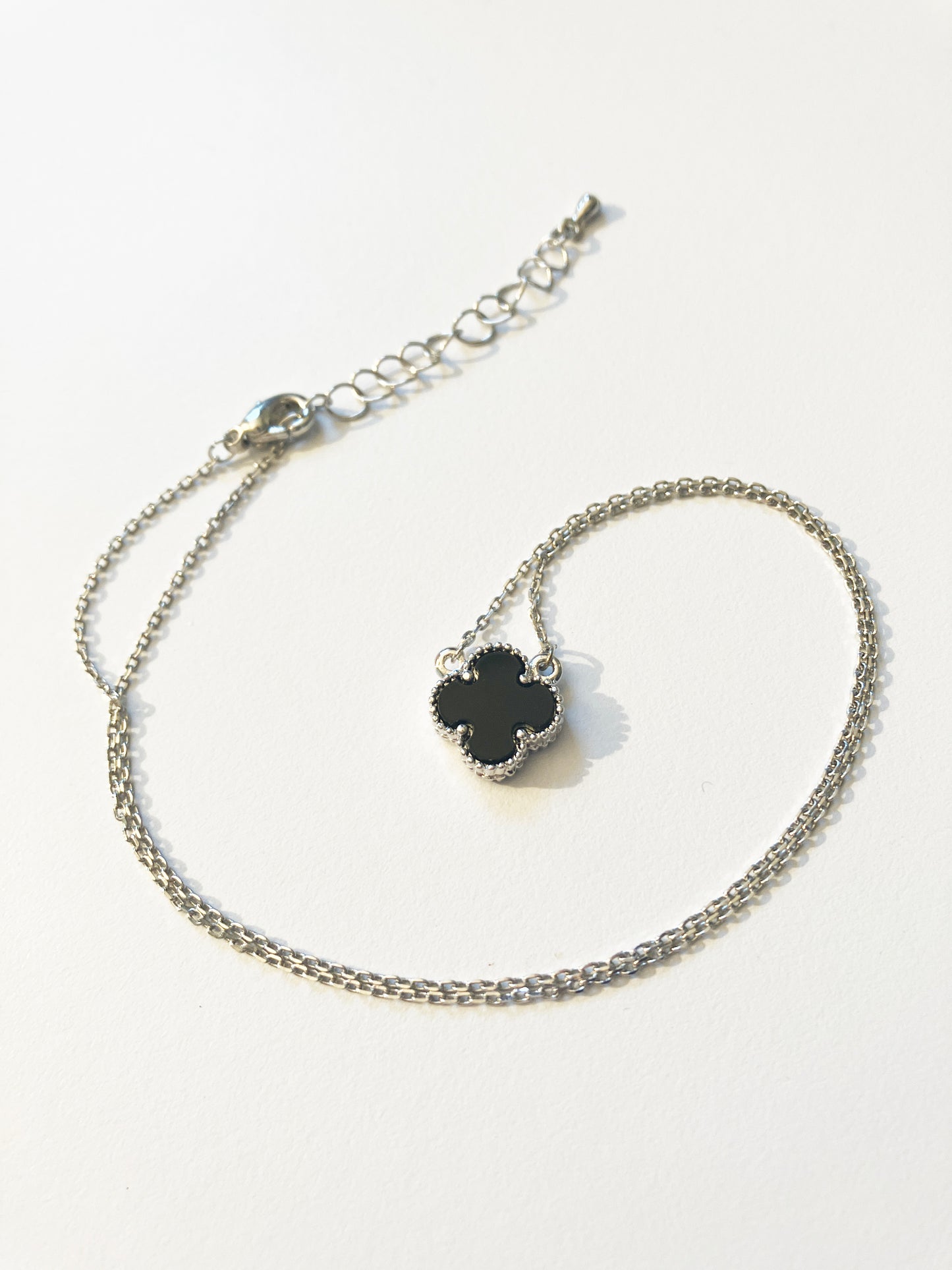 Adjustable Small Onyx Quatrefoil Motif Pendant