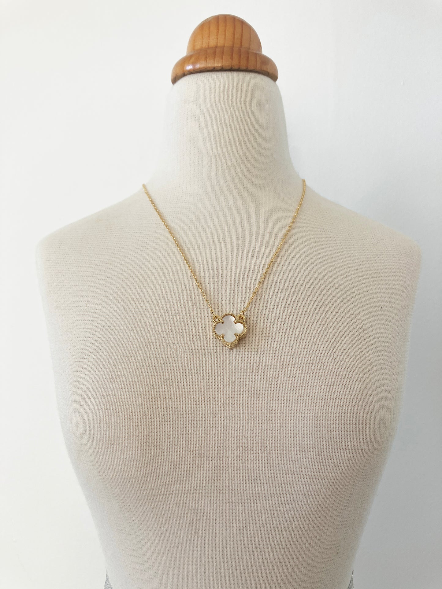 Adjustable Demi Mother of Pearl Quatrefoil Motif Pendant