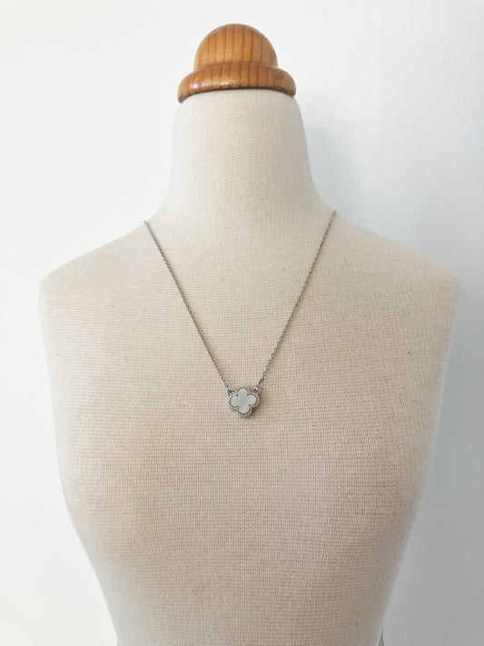 Adjustable Mini Mother of Pearl Quatrefoil Motif Pendant