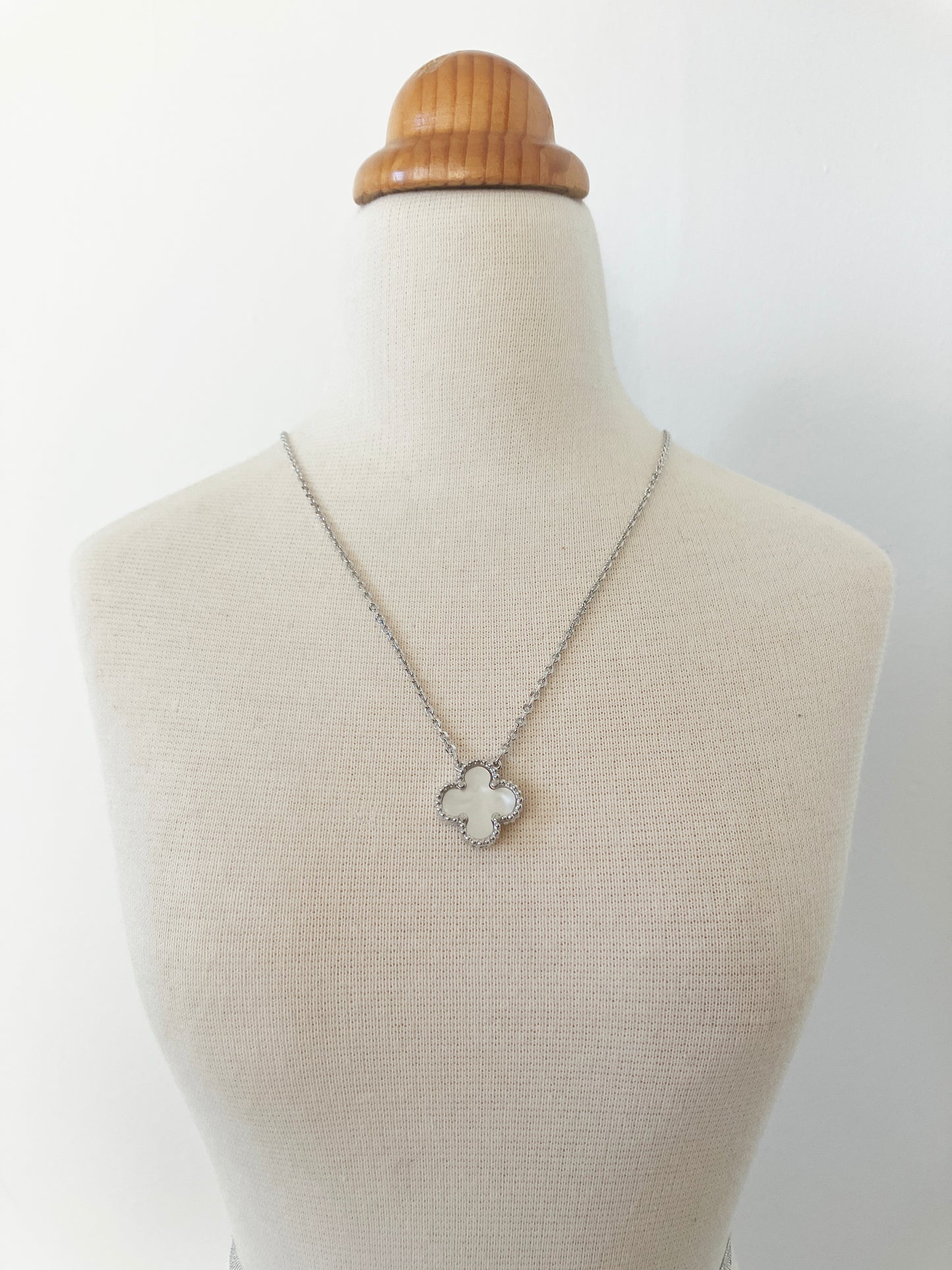 Adjustable Demi Mother of Pearl Quatrefoil Motif Pendant