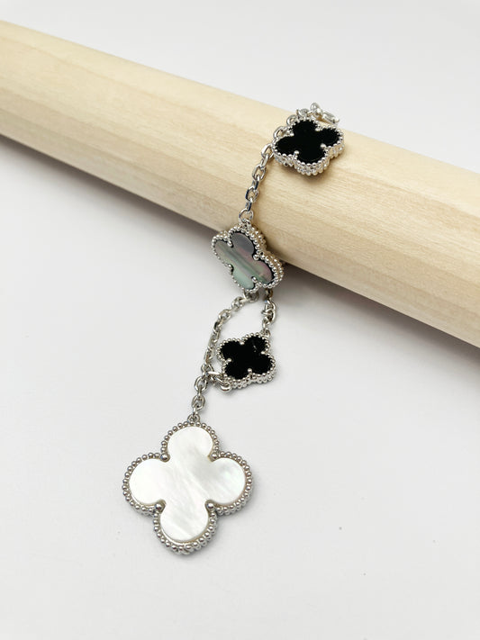 Mixed Mother of Pearl and Onyx Quatrefoil Motif Charm Bracelet in Silver