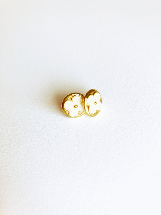 Mother of Pearl Moonflower Earrings
