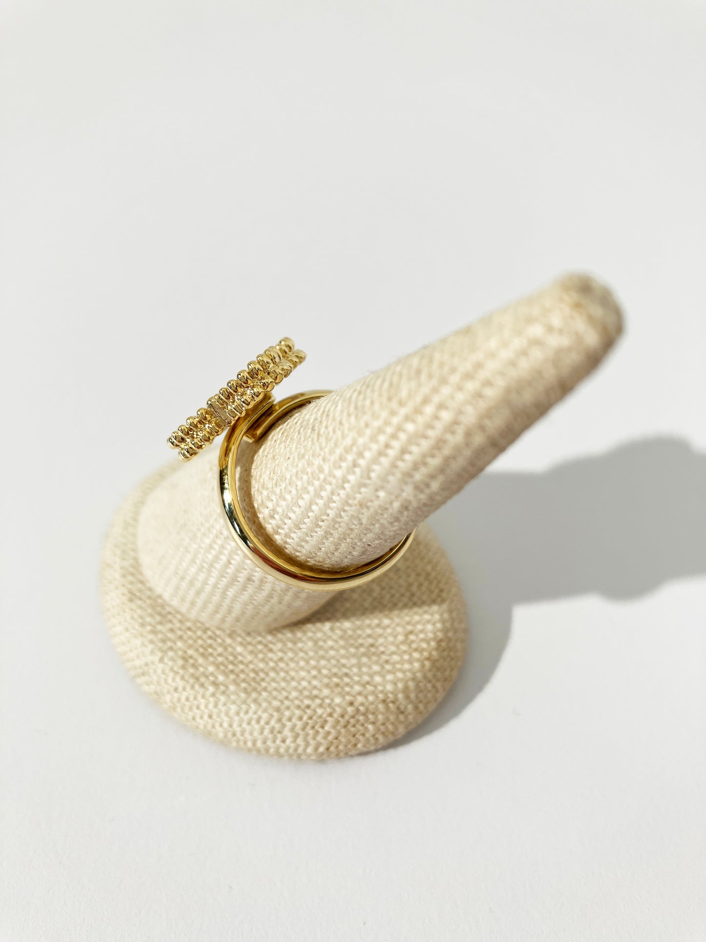 Adjustable Small Mother of Pearl Quatrefoil Motif Ring in Gold