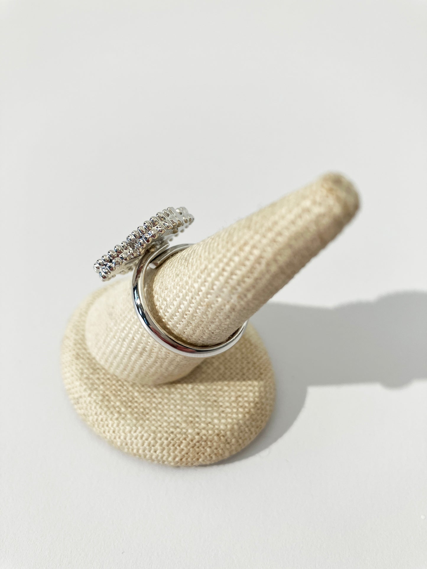 Adjustable Demi Mother of Pearl Quatrefoil Motif Ring in Silver