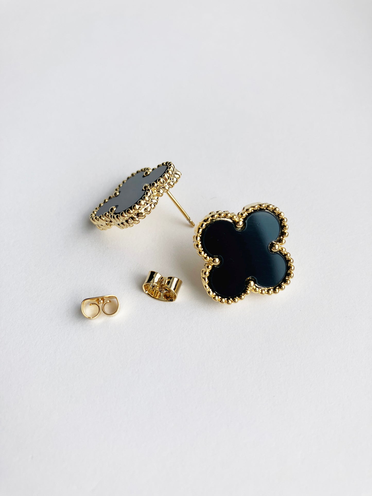 Quatrefoil Motif Gold and Onyx Earrings