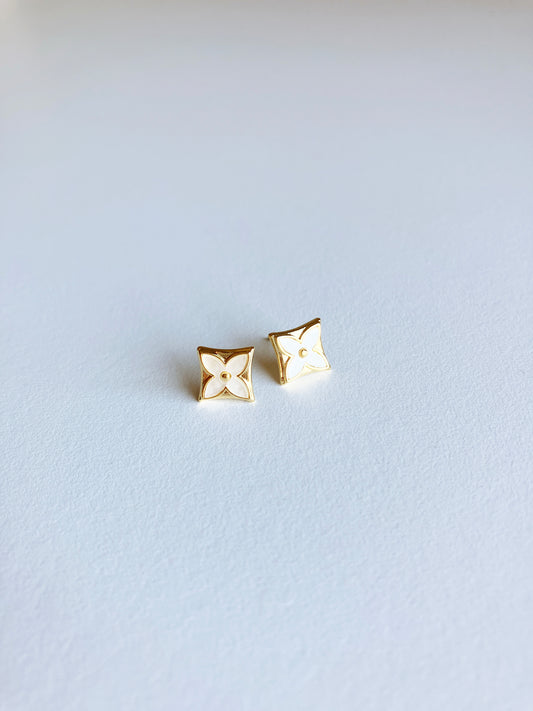 Mother of Pearl Starflower Earrings