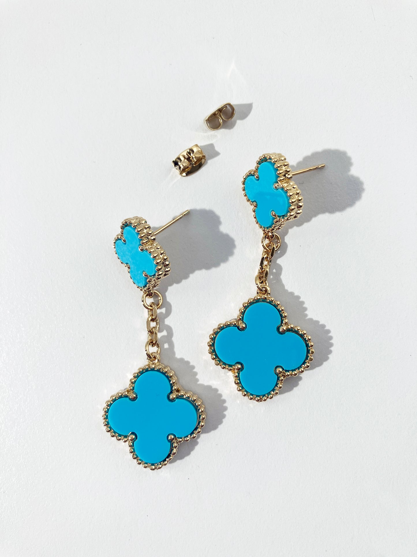 Adjustable 8.5" Turquoise Quatrefoil Bracelet in Gold